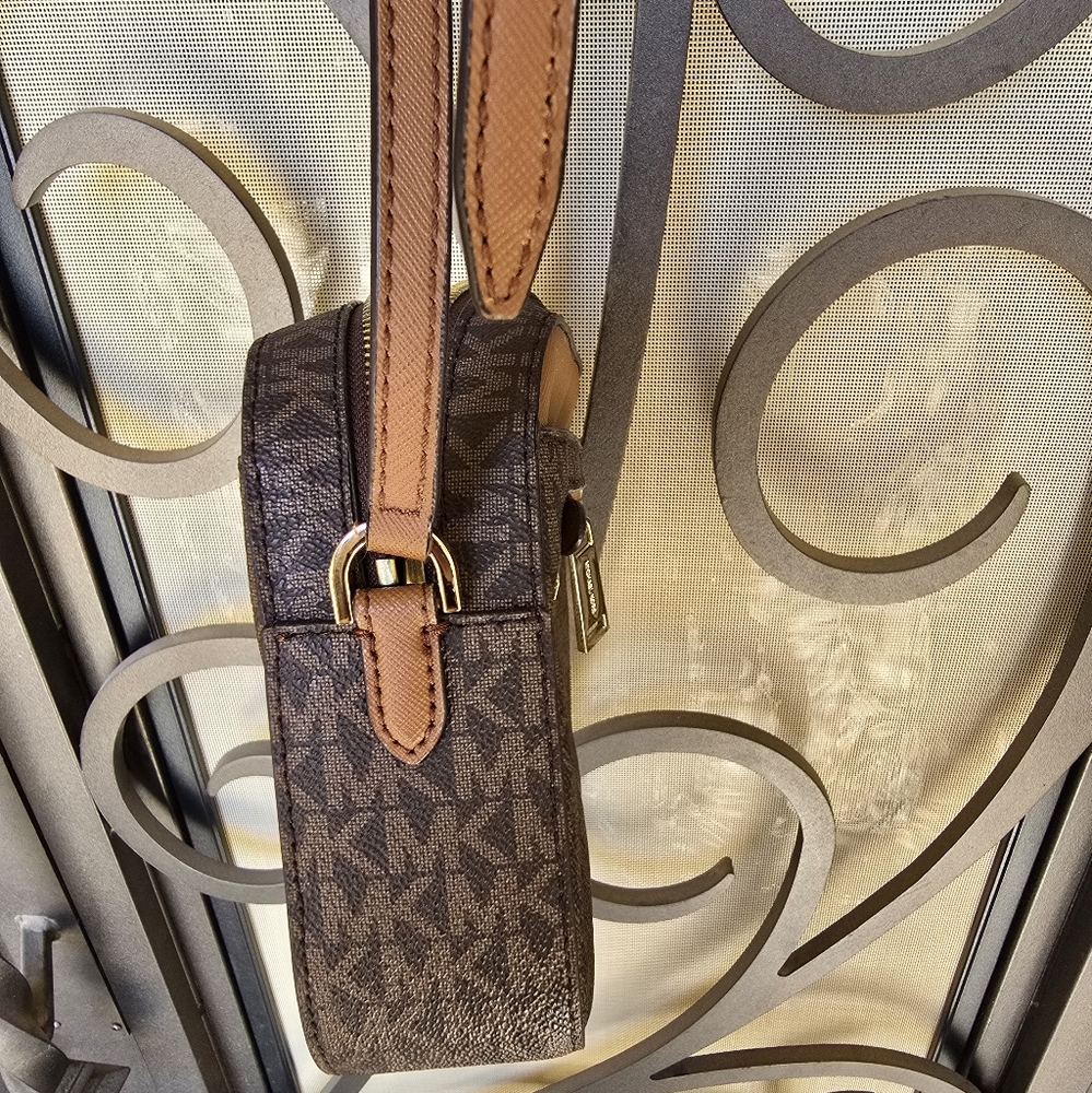 Michael Kors Brown Leather Crossbody Bag - Picture 6 of 11